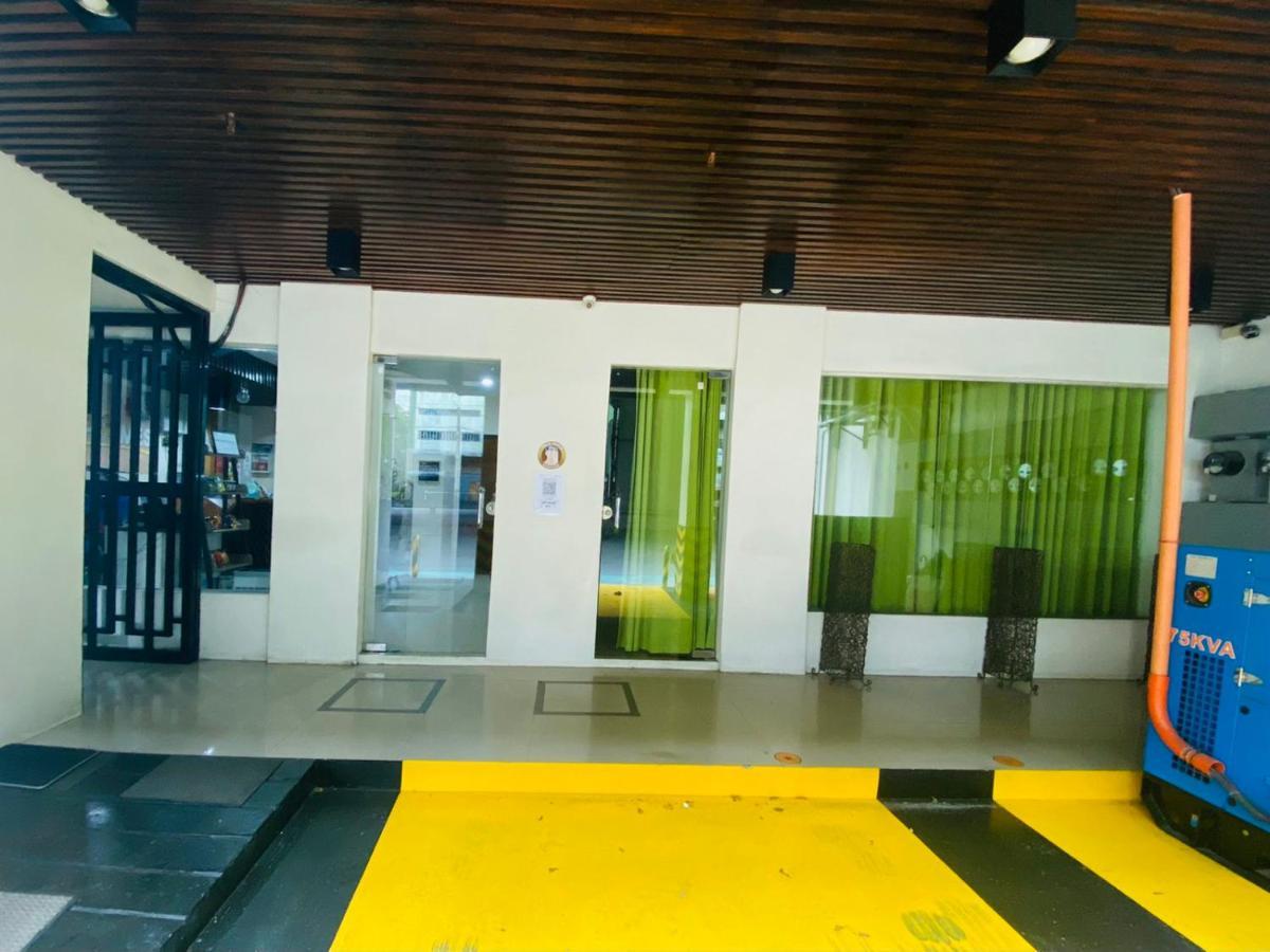 Happy Homes Manila Exterior foto